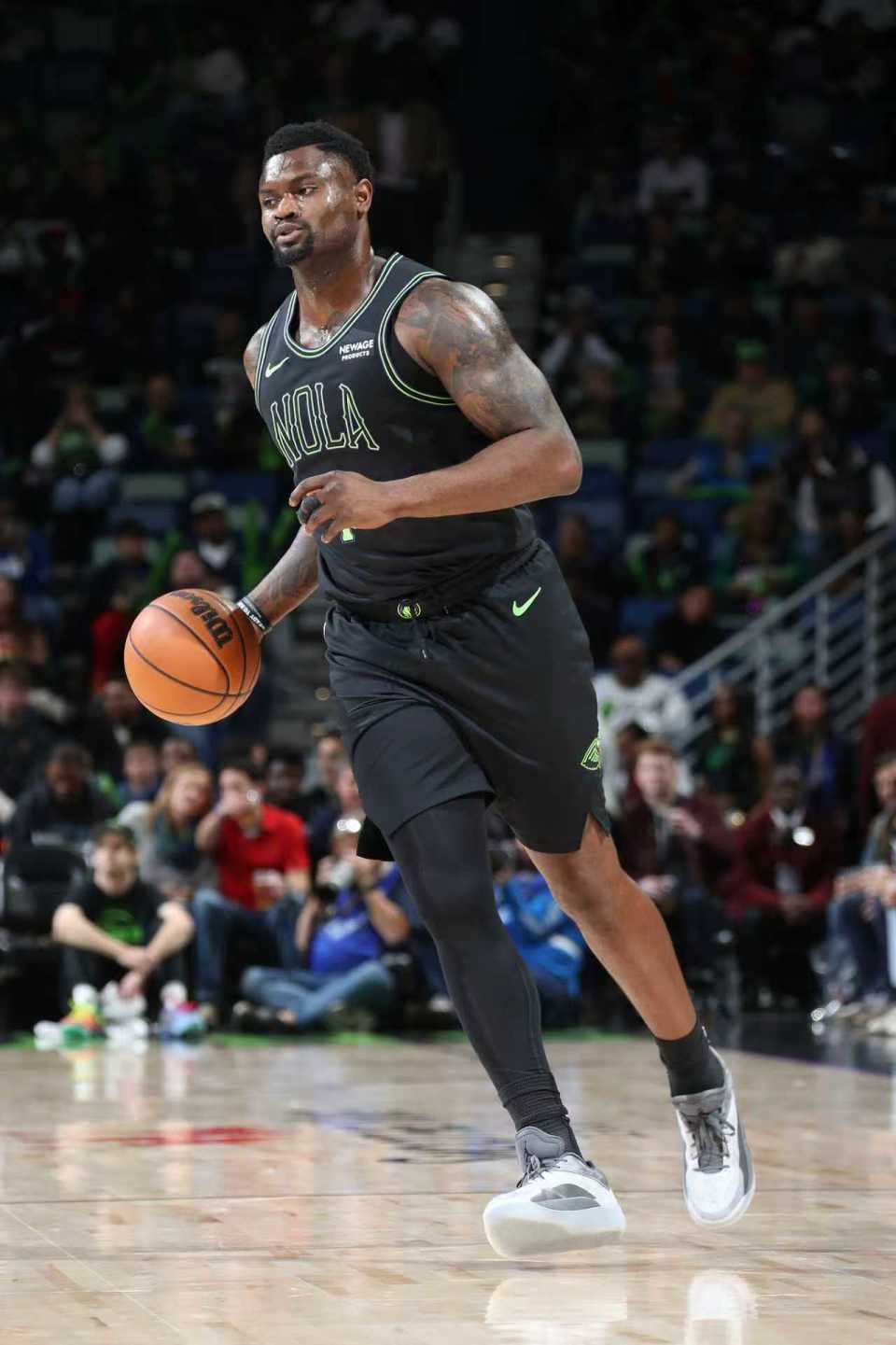 开云-单节被轰35-15崩盘！灰熊遭西部垫底队逆转吞5连败 锡安21+7